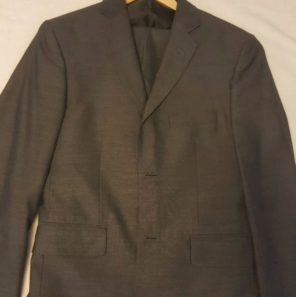 Wilke rodriguez modern fit suit 36R